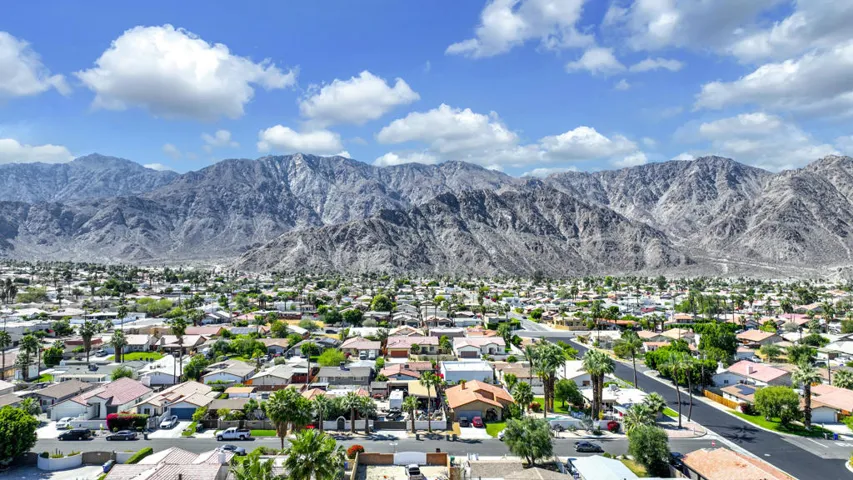 Scenic neighborhood setting