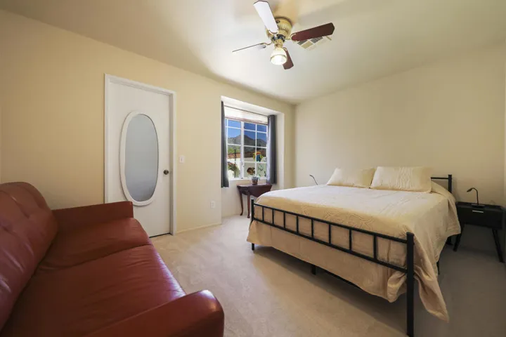 Guest bedroom