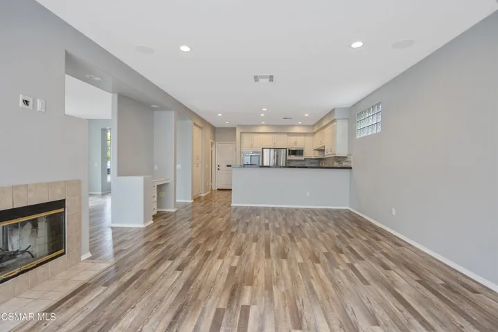 2872 La Plata Dr Camarillo CA-print-009-