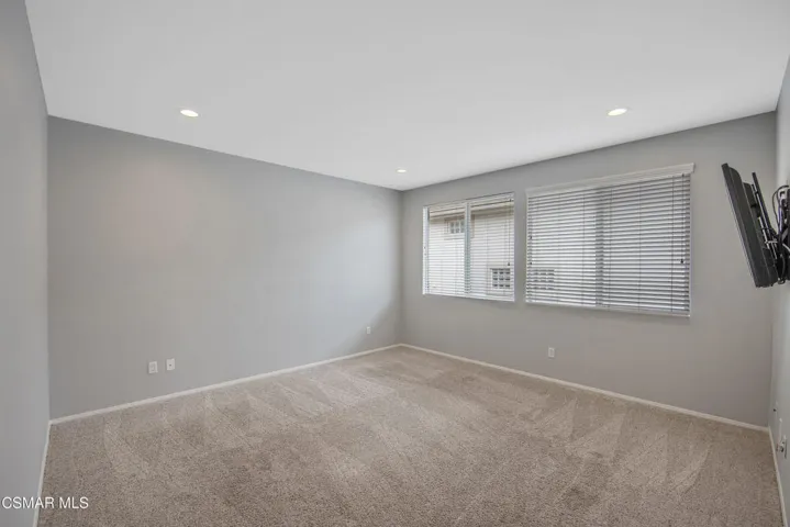 2872 La Plata Dr Camarillo CA-print-030-