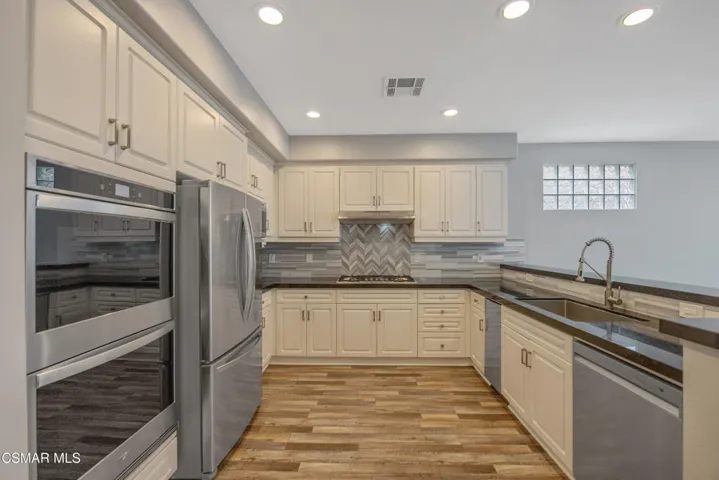 2872 La Plata Dr Camarillo CA-print-016-