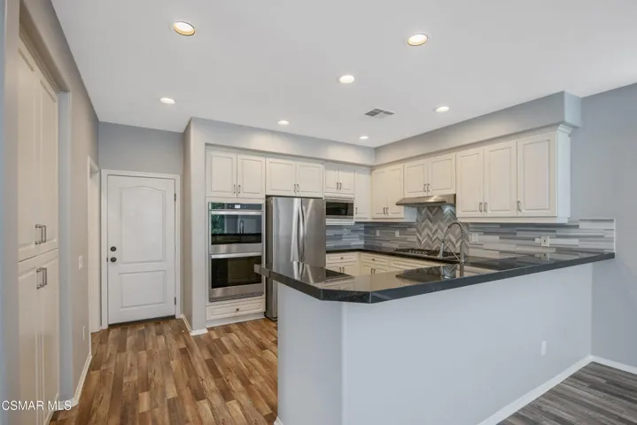 2872 La Plata Dr Camarillo CA-print-014-