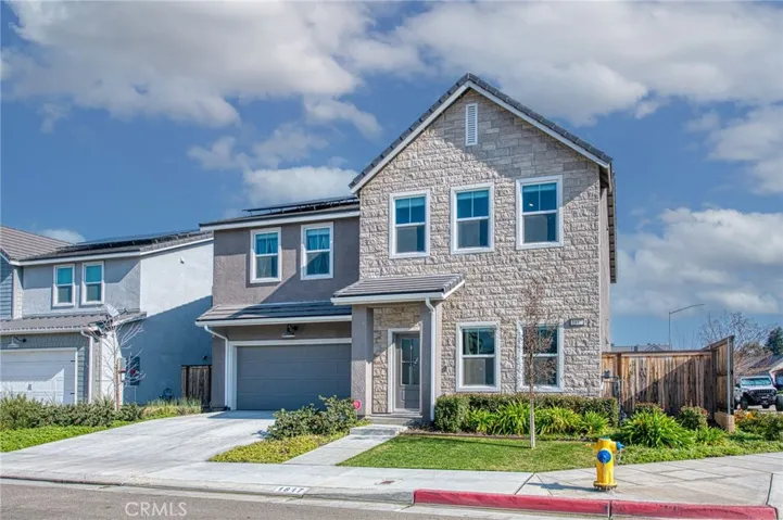 1817 N Phillip, Clovis, California 93619