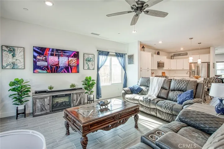 1817 N Phillip, Clovis, California 93619