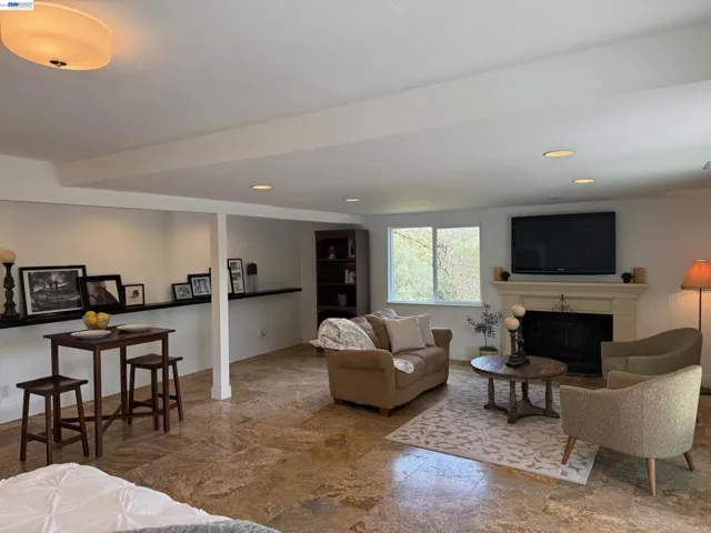 10700 Foothill Rd, Sunol, California 94586