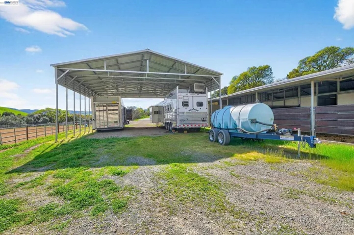 10700 Foothill Rd, Sunol, California 94586
