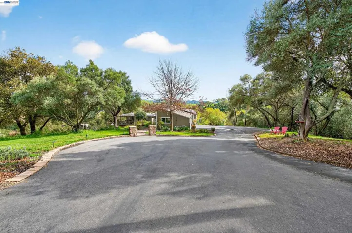 10700 Foothill Rd, Sunol, California 94586