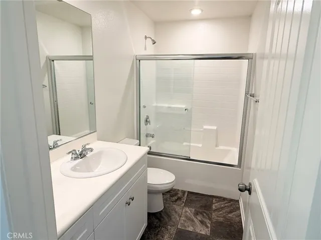16931 Montgomery, Fontana, California 92336