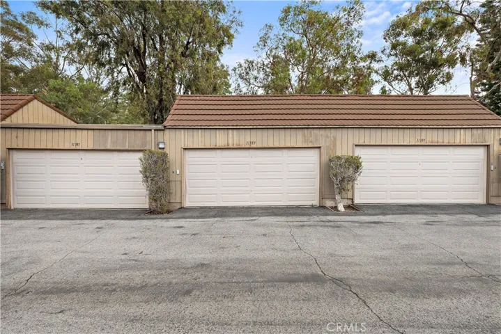 Huge detached garage
