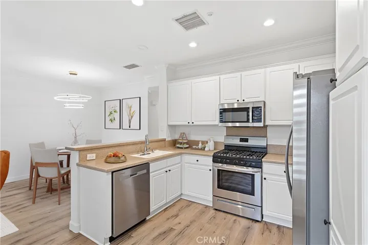 Virtually staged image