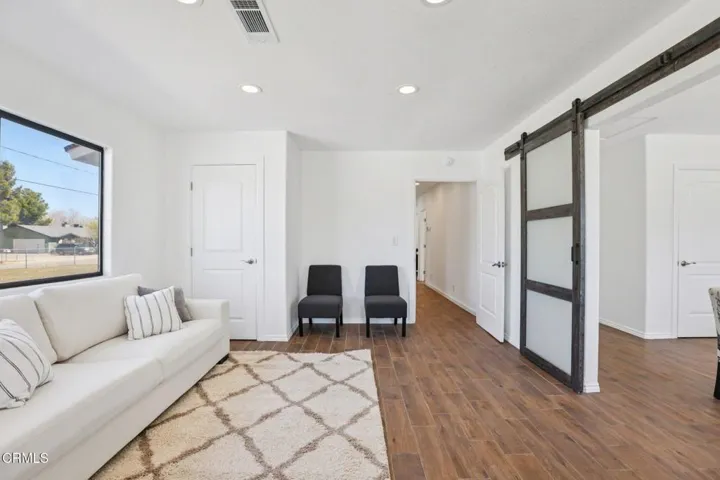 30-web-or-mls-E Ave T 2-S1203-030