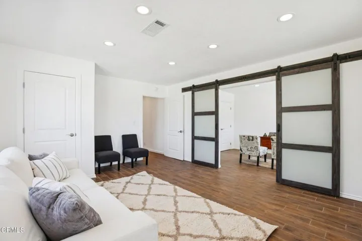29-web-or-mls-E Ave T 2-S1203-029