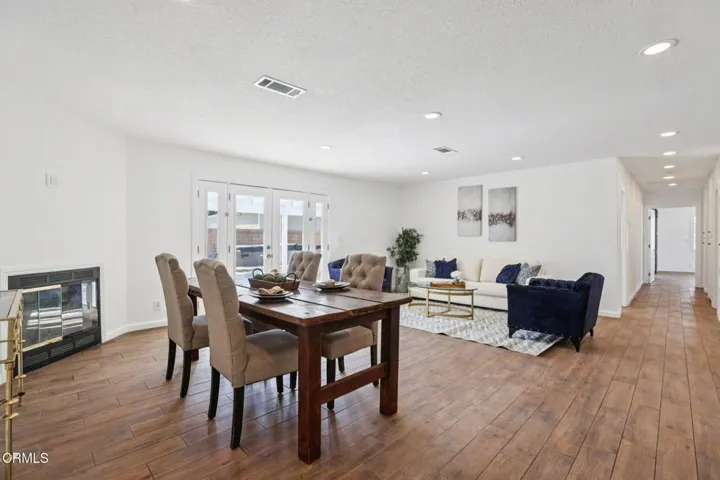 5-web-or-mls-E Ave T 2-S1203-005