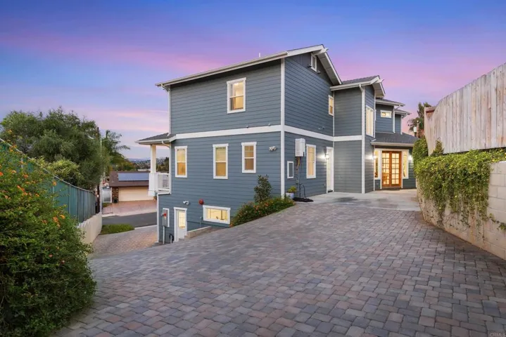 276 Hilltop Drive, Chula Vista, California 91910