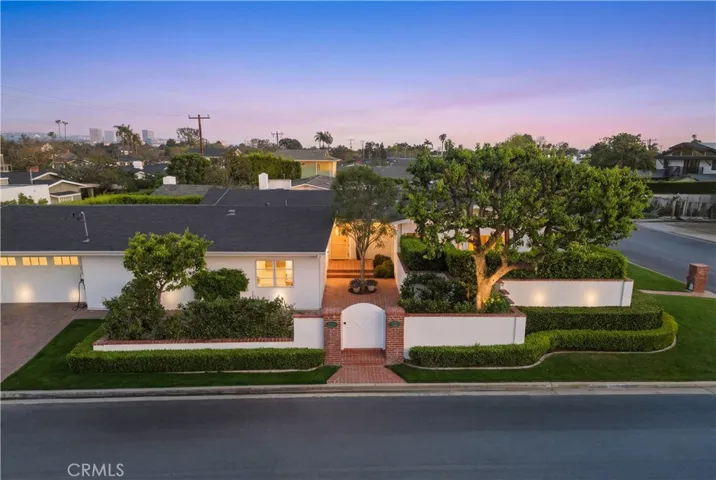 1924 Beryl Lane, Newport Beach, California 92660