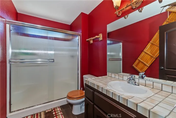 43850 Yosemite, Big Bear Lake, California 92315