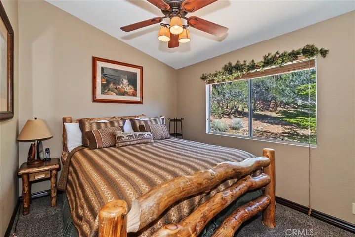 43850 Yosemite, Big Bear Lake, California 92315