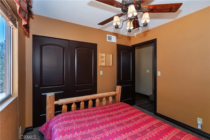 43850 Yosemite, Big Bear Lake, California 92315