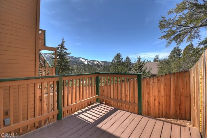 43850 Yosemite, Big Bear Lake, California 92315