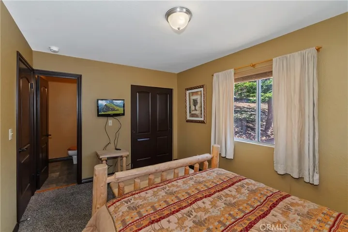 43850 Yosemite, Big Bear Lake, California 92315