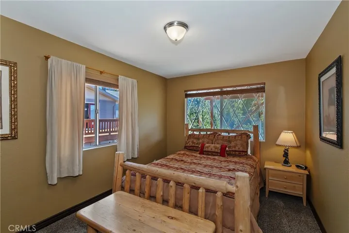 43850 Yosemite, Big Bear Lake, California 92315