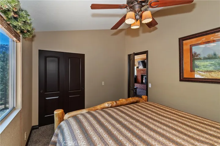 43850 Yosemite, Big Bear Lake, California 92315