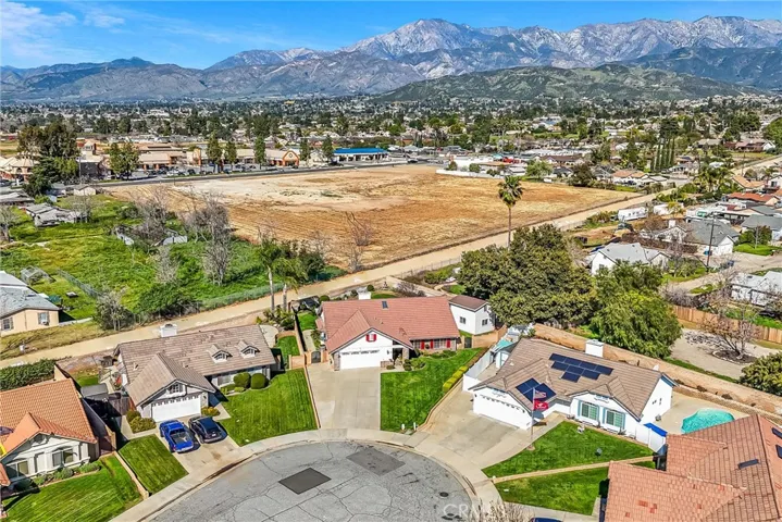 370 Rogers Court, Calimesa, California 92320