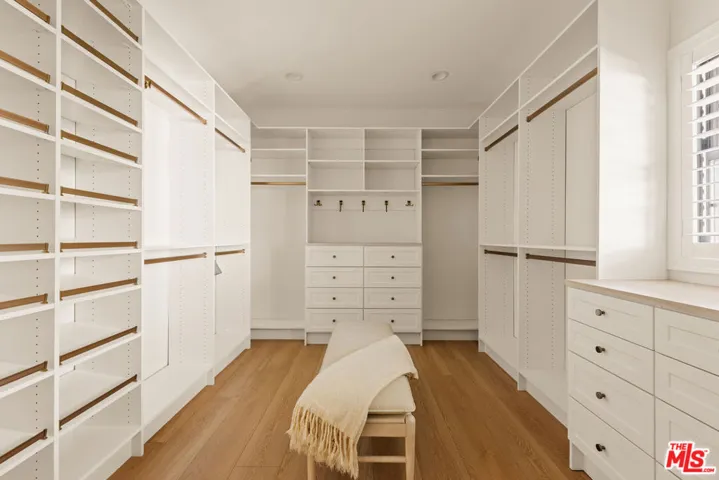 7403 Stewart Avenue, Los Angeles, California 90045