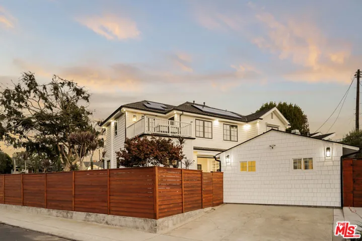 7403 Stewart Avenue, Los Angeles, California 90045