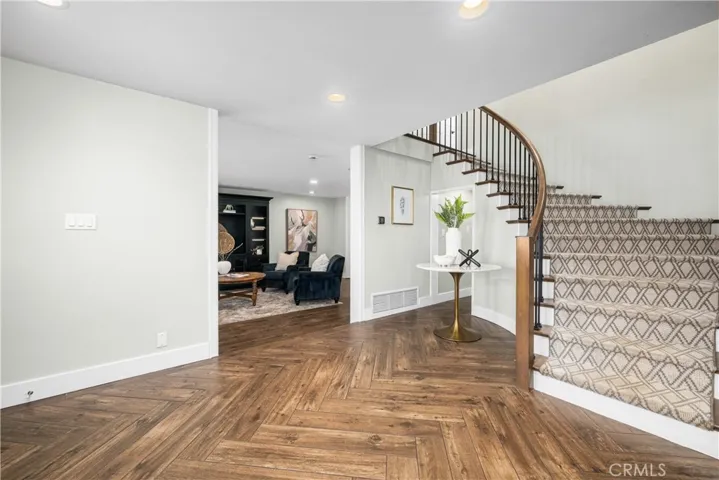 7926 E Garner, Long Beach, California 90808
