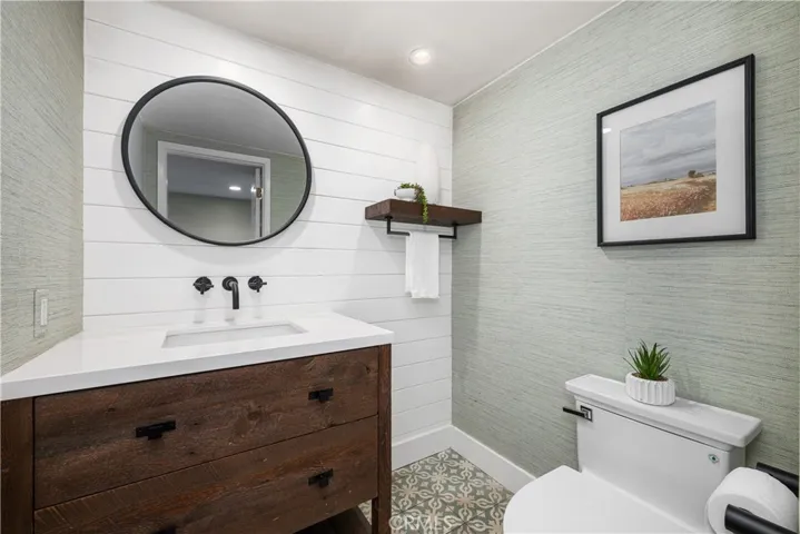 7926 E Garner, Long Beach, California 90808