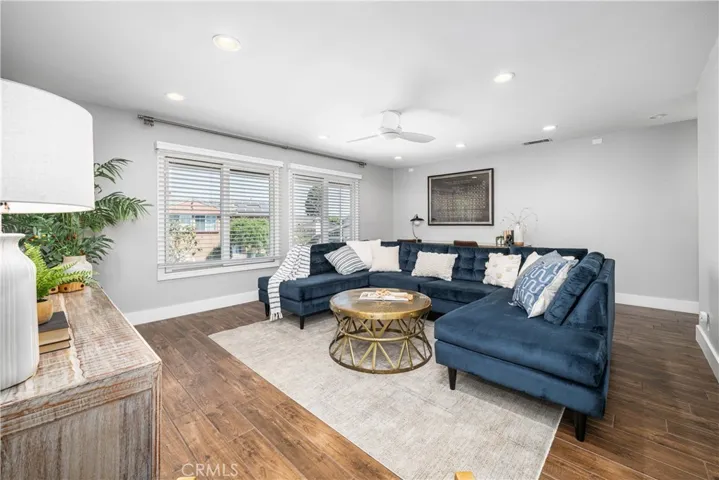 7926 E Garner, Long Beach, California 90808