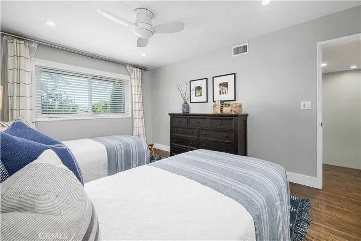 7926 E Garner, Long Beach, California 90808