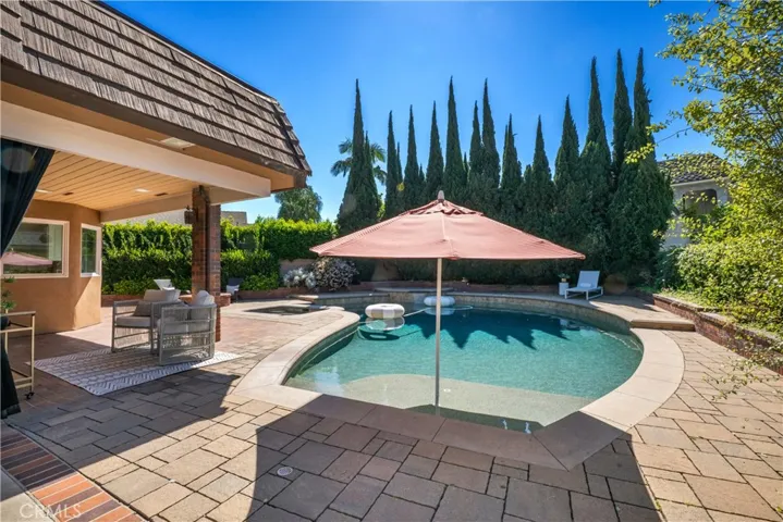 7926 E Garner, Long Beach, California 90808