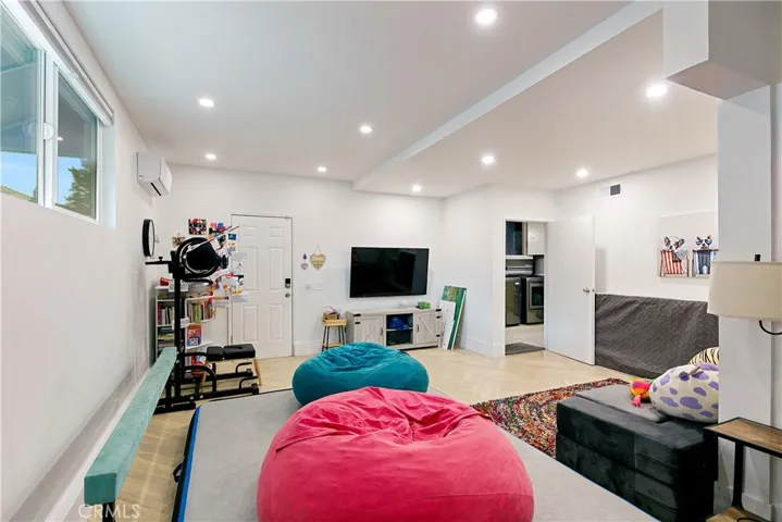 5th bedroom in the garage space
