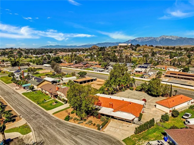 9210 Trailhead, Jurupa Valley, California 92509