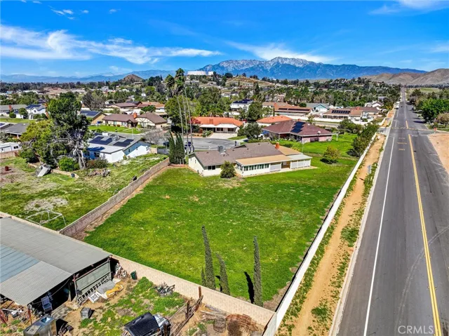 9210 Trailhead, Jurupa Valley, California 92509