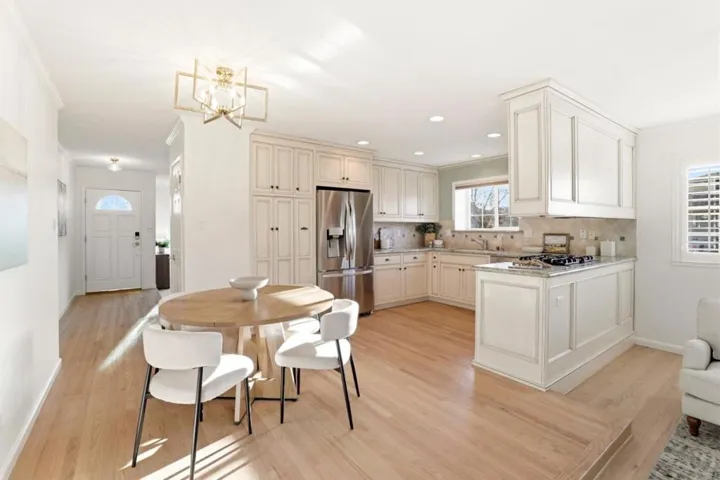 1375 Colleen Way, Campbell, California 95008