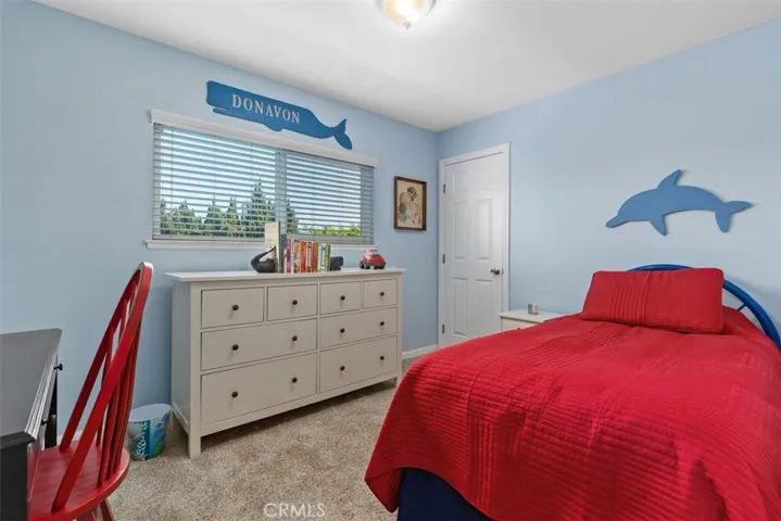 Upstairs secondary bedroom