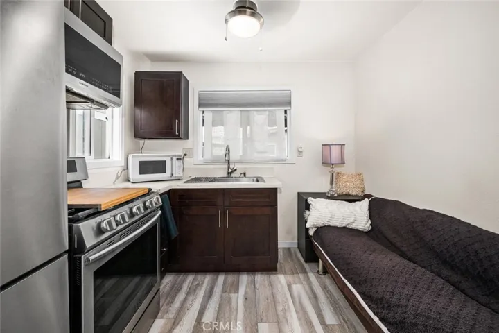 All furnishings & stainless steel appliances included