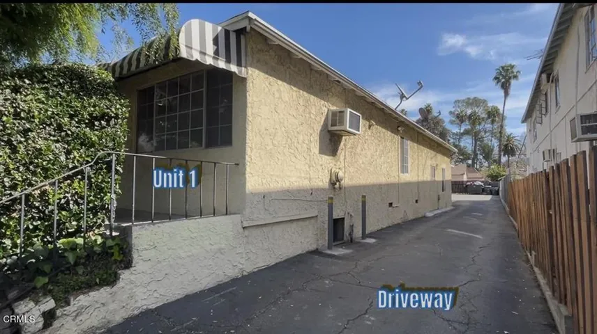 Front Driveway to Parking Area