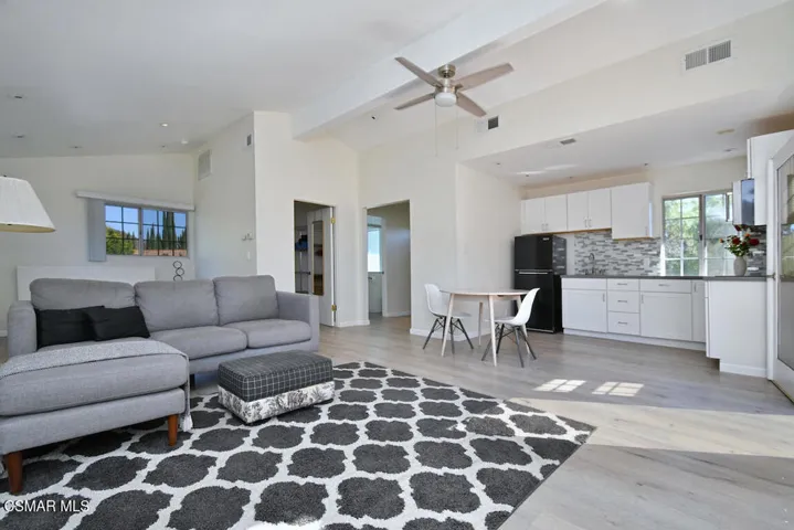 Guest house - open space