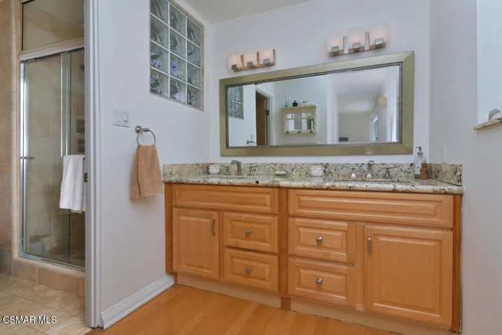 Primary bth - dual sinks