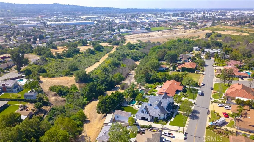 South end of the Yorba Linda Lakebed wilderness area