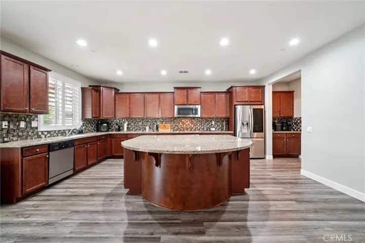 6514 Crescendo Court, Eastvale, California 92880