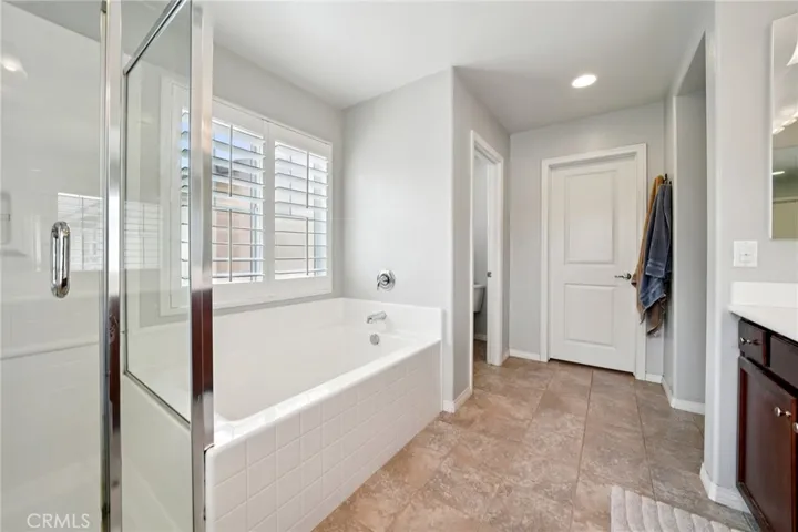 6514 Crescendo Court, Eastvale, California 92880
