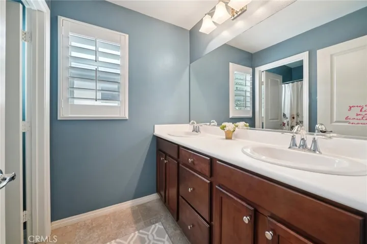 6514 Crescendo Court, Eastvale, California 92880