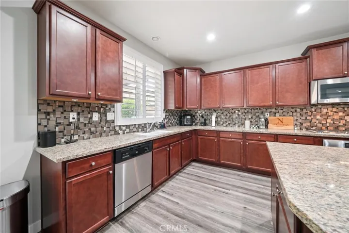 6514 Crescendo Court, Eastvale, California 92880