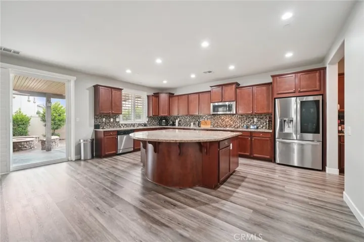 6514 Crescendo Court, Eastvale, California 92880