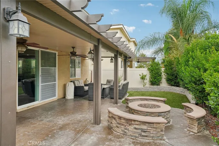 6514 Crescendo Court, Eastvale, California 92880